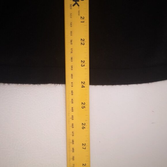 Suzy Shier Ladies Size Small Black Lightweight V-neck w/Tie Front Sweater - Picture 10 of 10